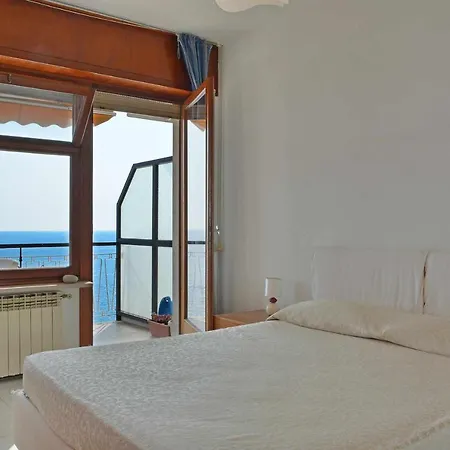 In Locazione Sul Mare Ad Ospedaletti Apartment *