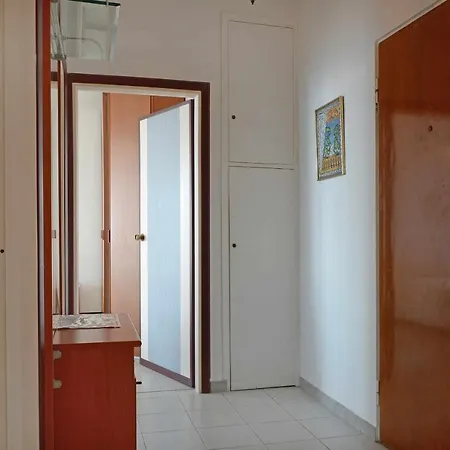 Apartment In Locazione Sul Mare Ad Ospedaletti Imperia