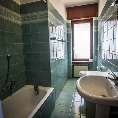 Apartment In Locazione Sul Mare Ad Ospedaletti Imperia