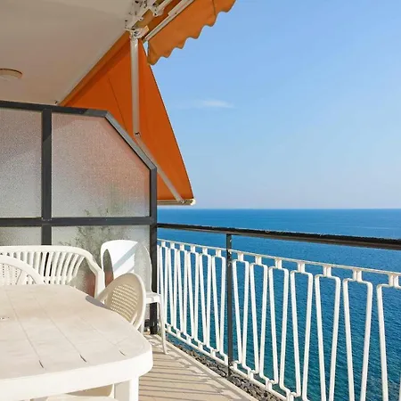 In Locazione Sul Mare Ad Ospedaletti *